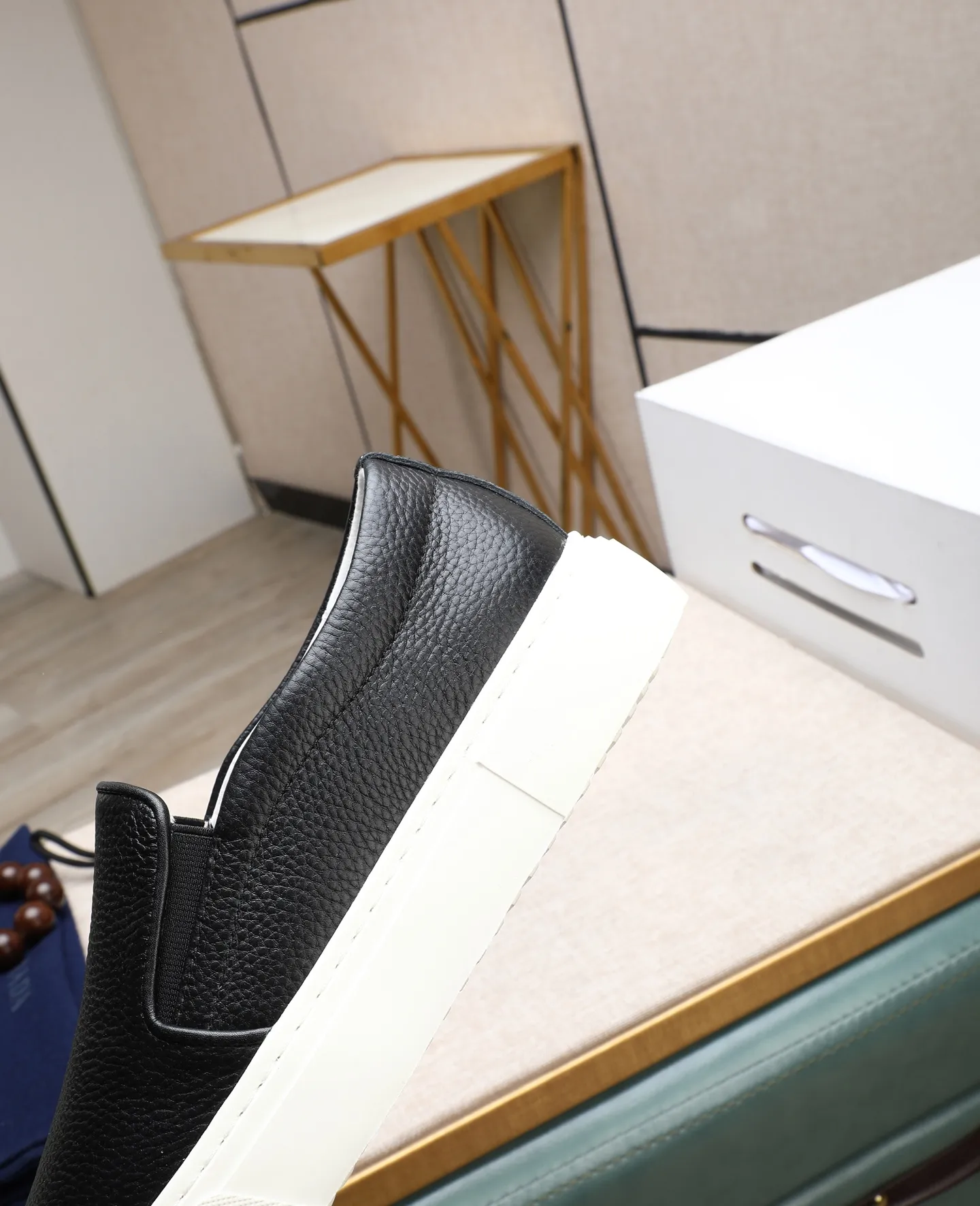 Men's men's shoes💰440🌹🌹[PRADA—Prada] latest model🙈original replica! 👟👟👟Available here. The workmanship is top-notch. The upper is made of Italian 🇮🇹Imported calfskin. ❗️Breathable genuine leather lining @Suitable for travel. The original version has an enlarged engraved sole, making it suitable for all kinds of travels, showing low-key luxury. Let quality speak for itself. Color: Size: 38-44